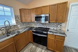 408 Chesterfield Ct. photo 4