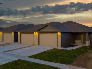 7021 Claystone Drive, Lincoln, NE 68521