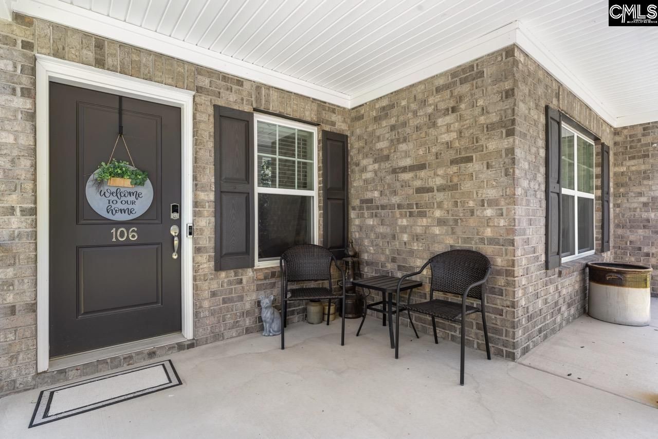 106 Pebble Stone Drive  Photo 5