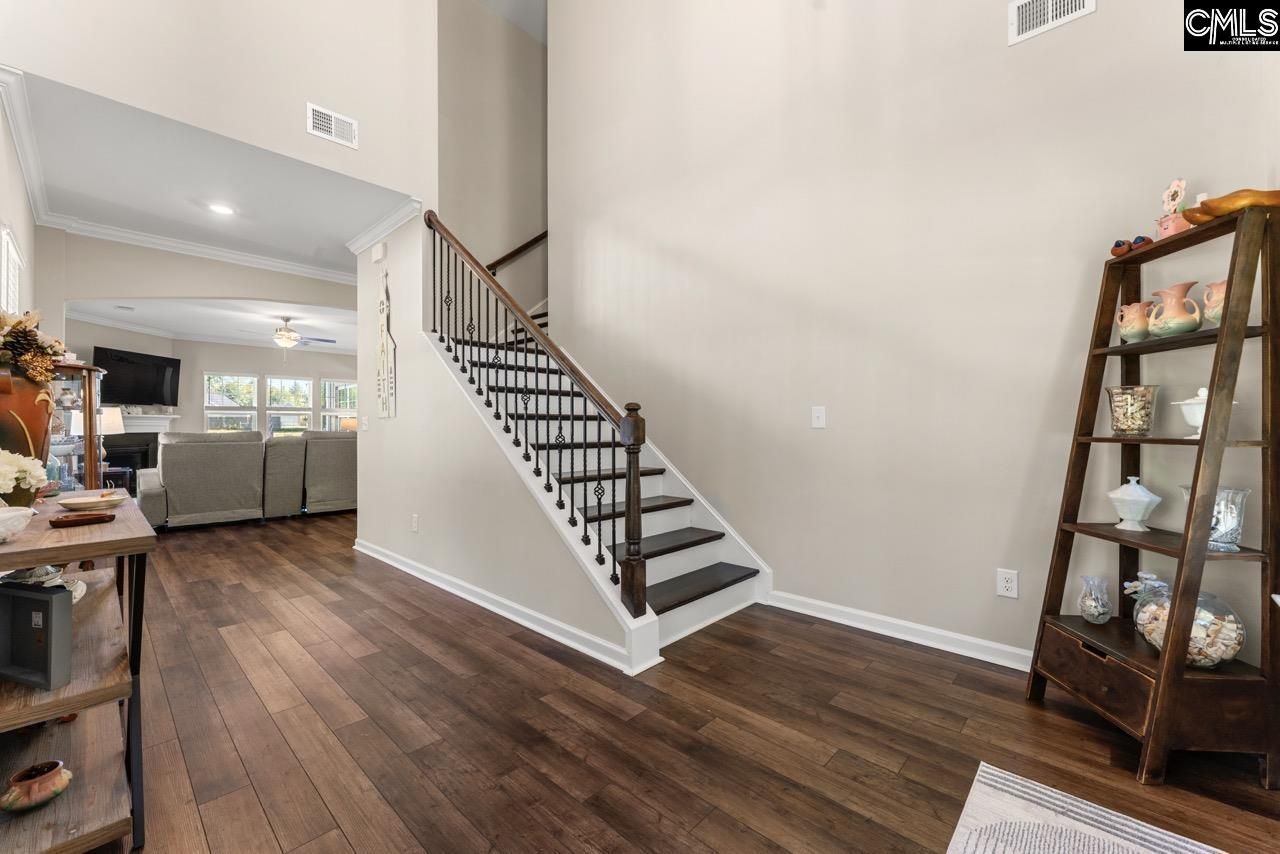 106 Pebble Stone Drive  Photo 6