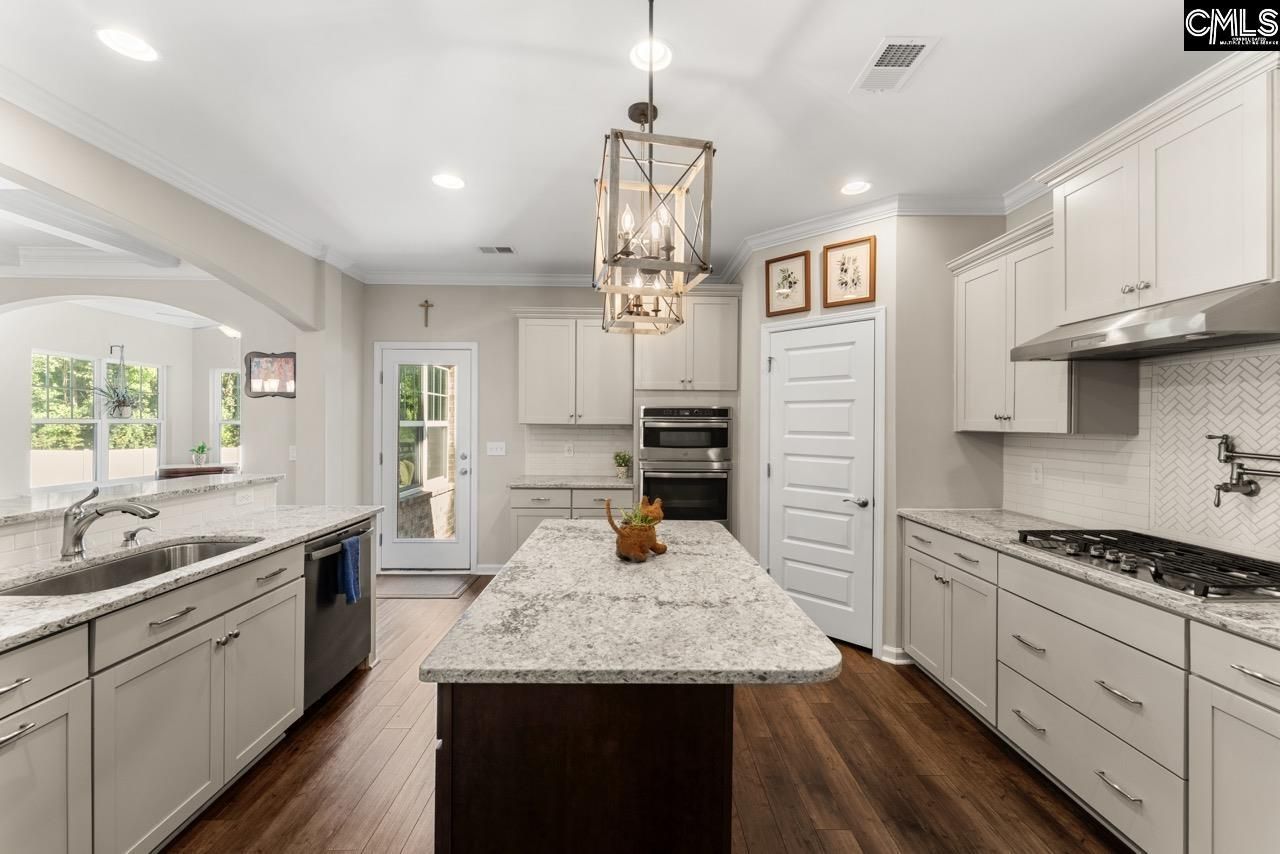 106 Pebble Stone Drive  Photo 9