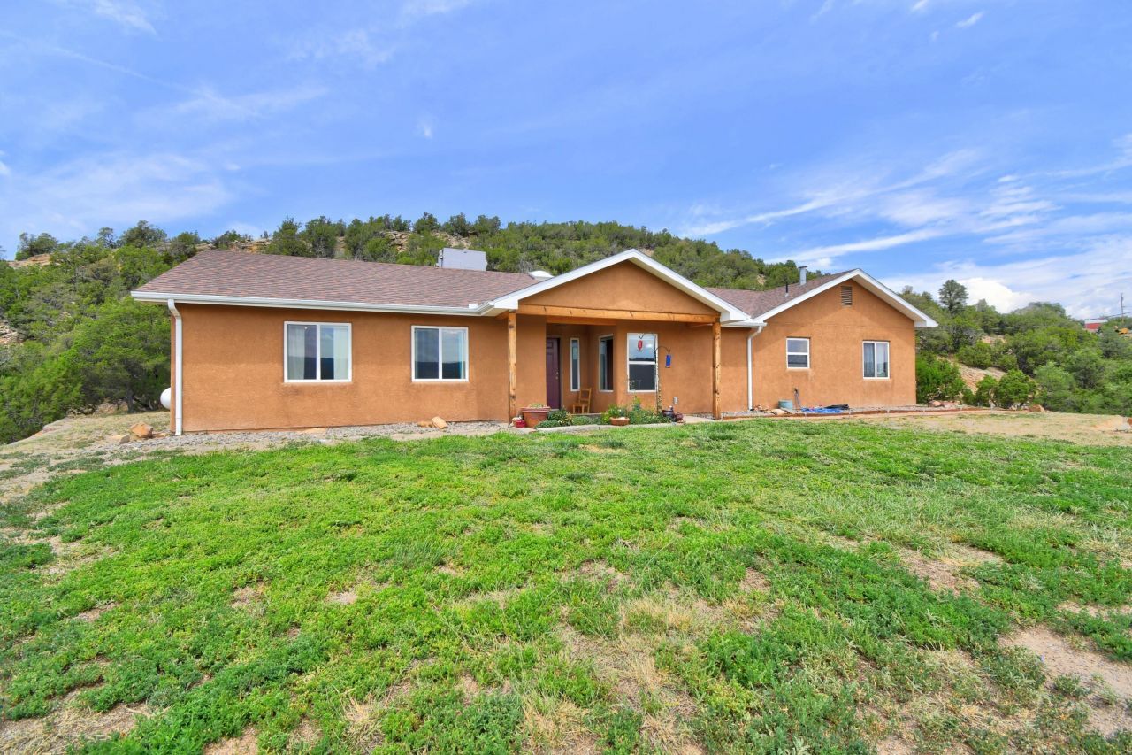 11 Zamora Heights Road, Tijeras, NM 87059 Main Photo