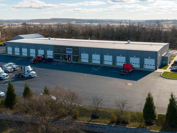 2275 N READING ROAD, DENVER, PA 17517