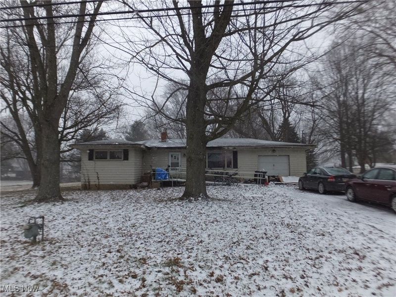 10580 Heltman Avenue NE, Alliance, OH 44601 Photo 1