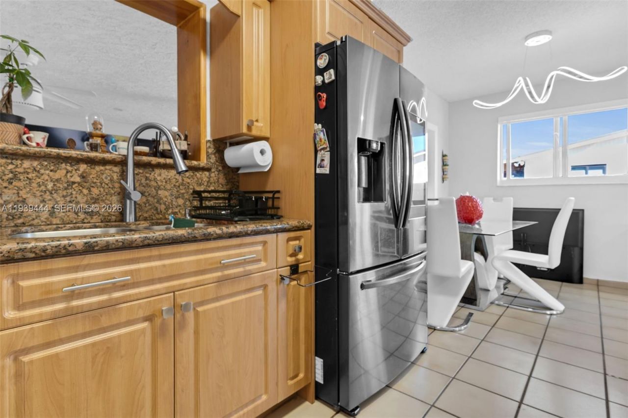 19542 SW 120th Ave, Miami, FL 33177 Photo