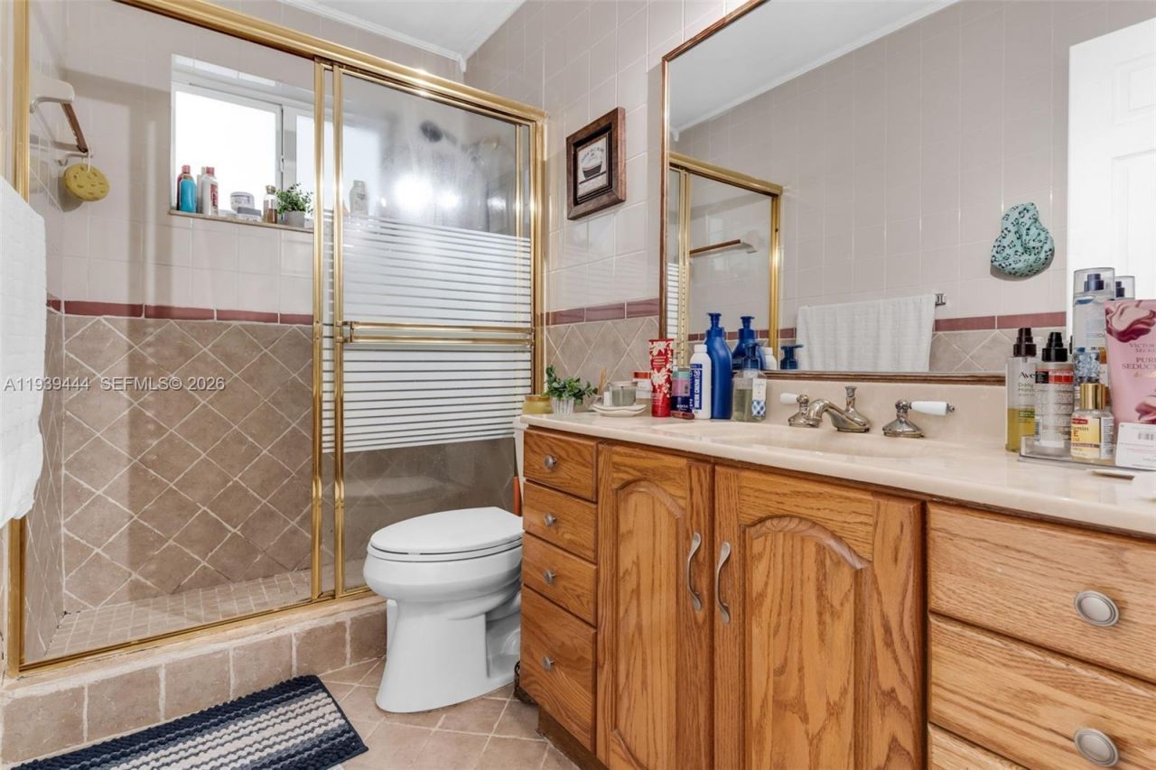 19542 SW 120th Ave, Miami, FL 33177 Photo