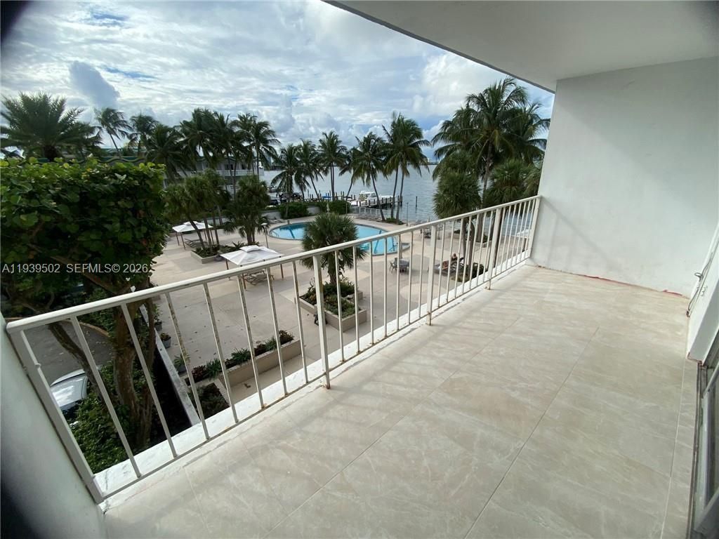 1865 79th St Cswy, Unit 3F, North Bay Village, FL 33141 Photo