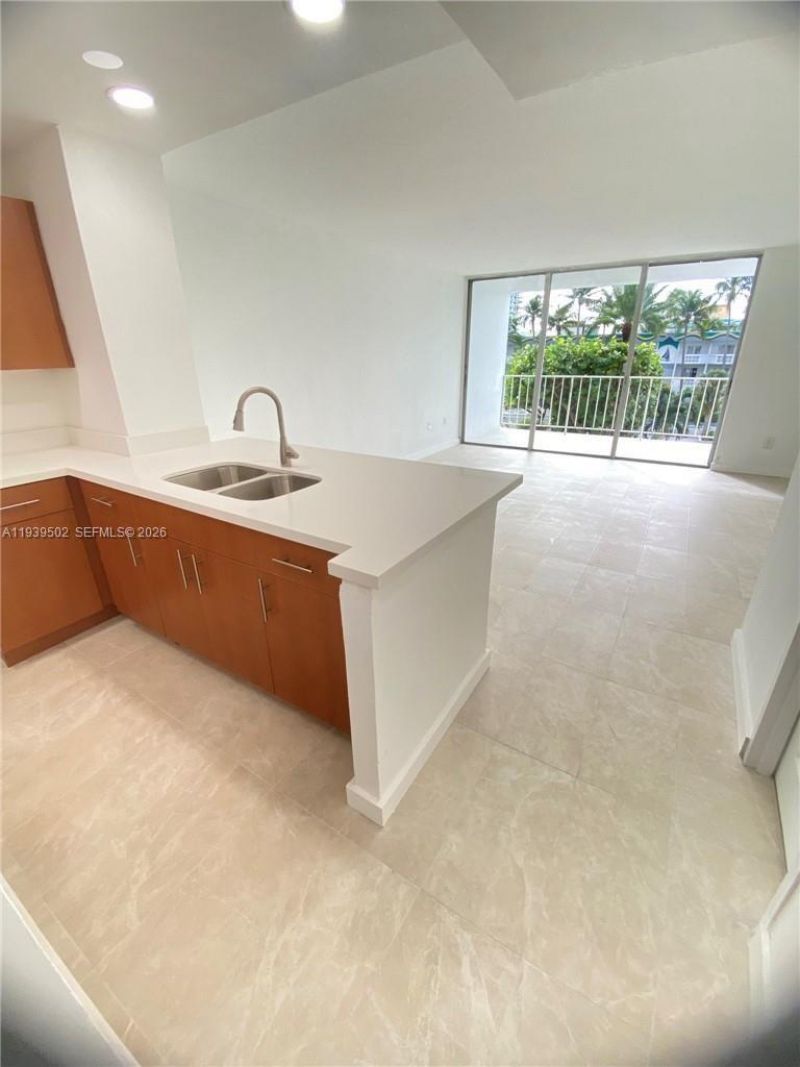 1865 79th St Cswy, Unit 3F, North Bay Village, FL 33141 Photo