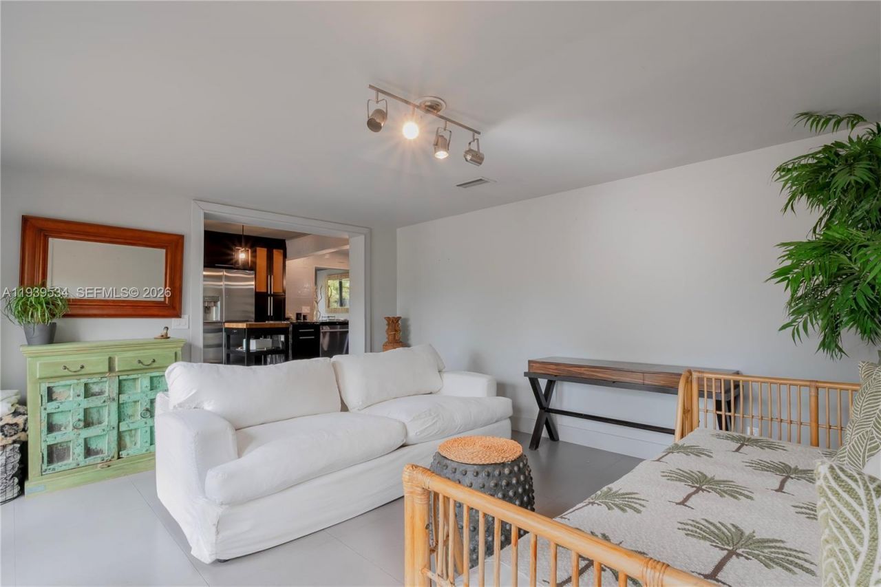 1174 Garfield St, Hollywood, FL 33019 Photo