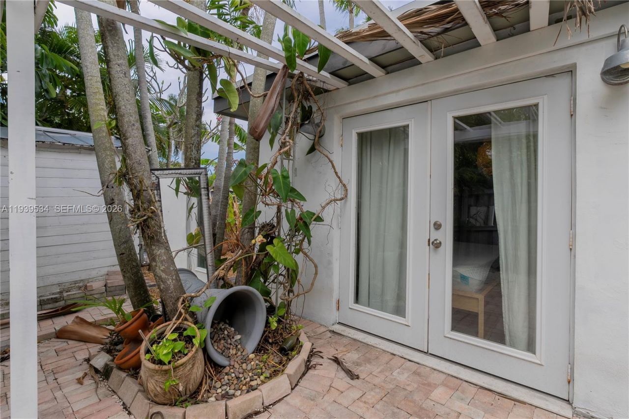 1174 Garfield St, Hollywood, FL 33019 Photo