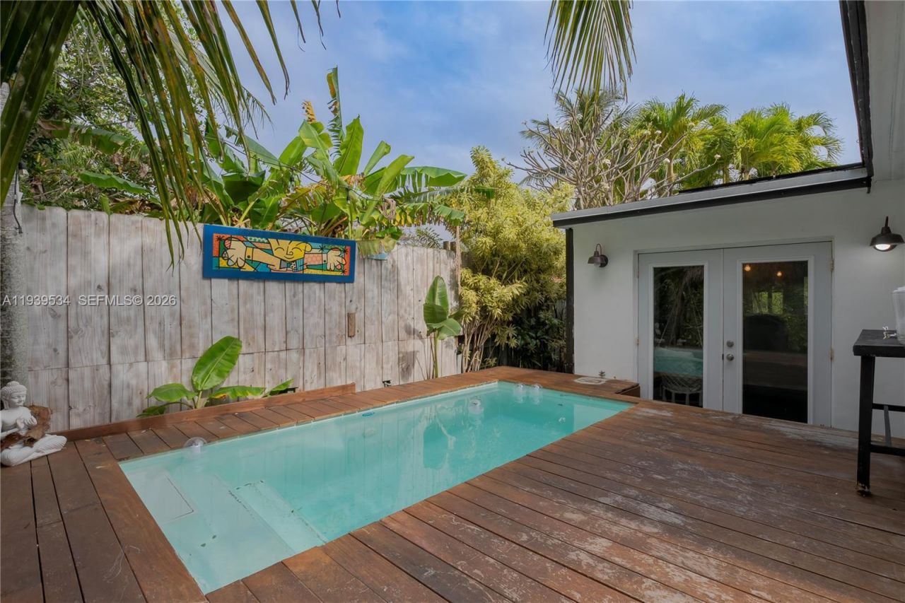 1174 Garfield St, Hollywood, FL 33019 Photo