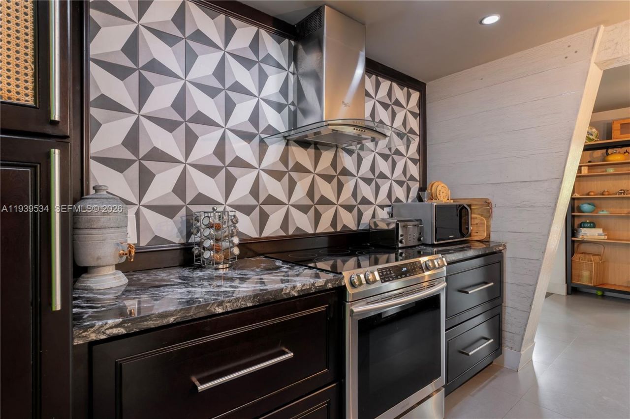 1174 Garfield St, Hollywood, FL 33019 Photo