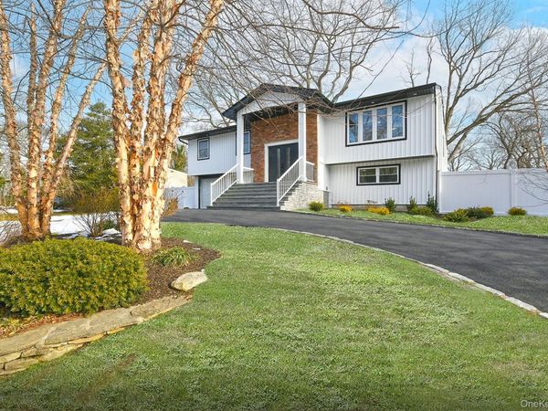 230 Townline Road, Commack, NY 11725