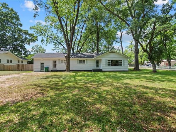 19585 4th Street N, Citronelle, AL 36522