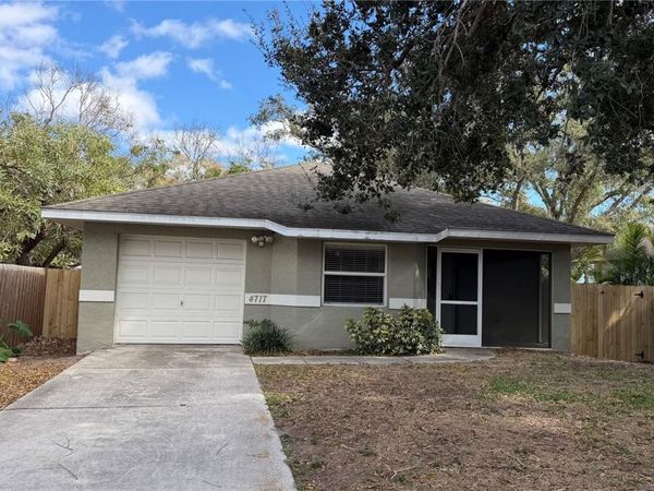 4717 HOLLINGSWORTH AVENUE, SARASOTA, FL 34233