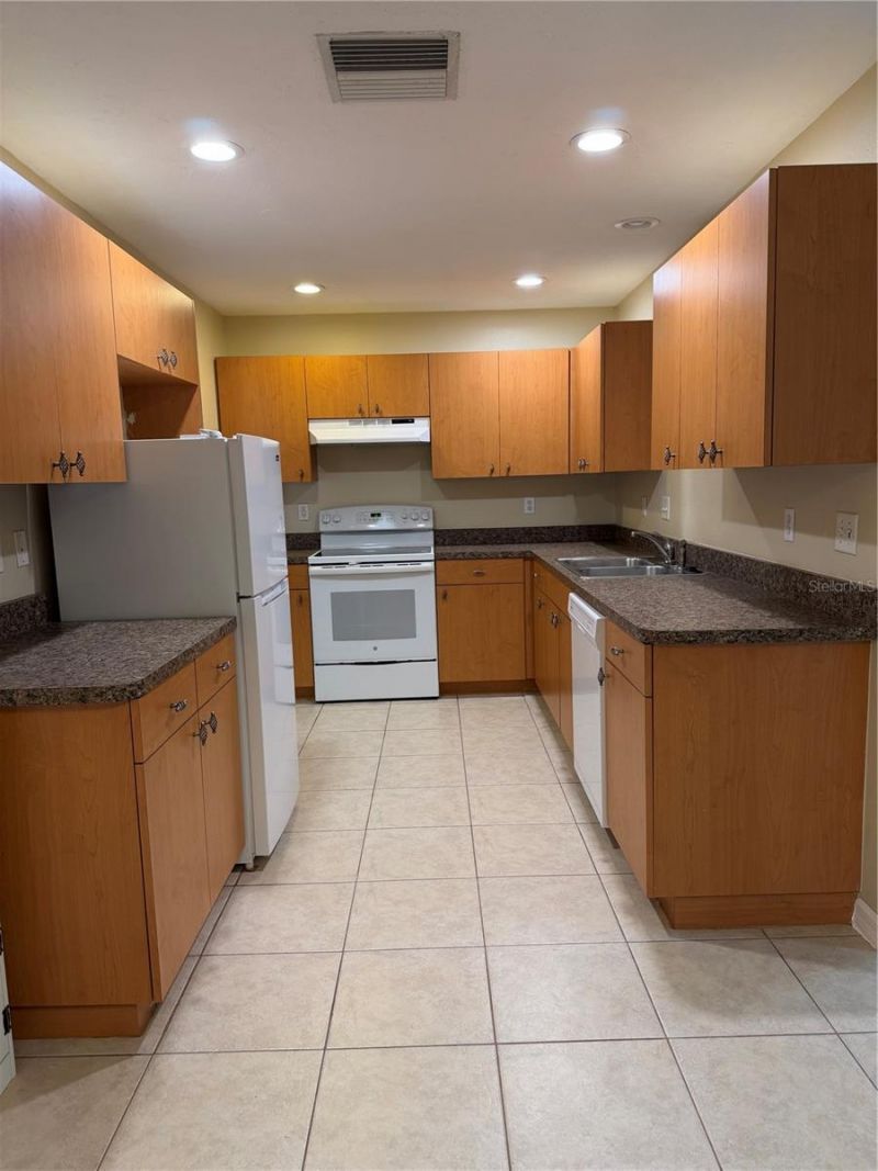 4717 Hollingsworth Avenue, Sarasota, FL 34233 Photo