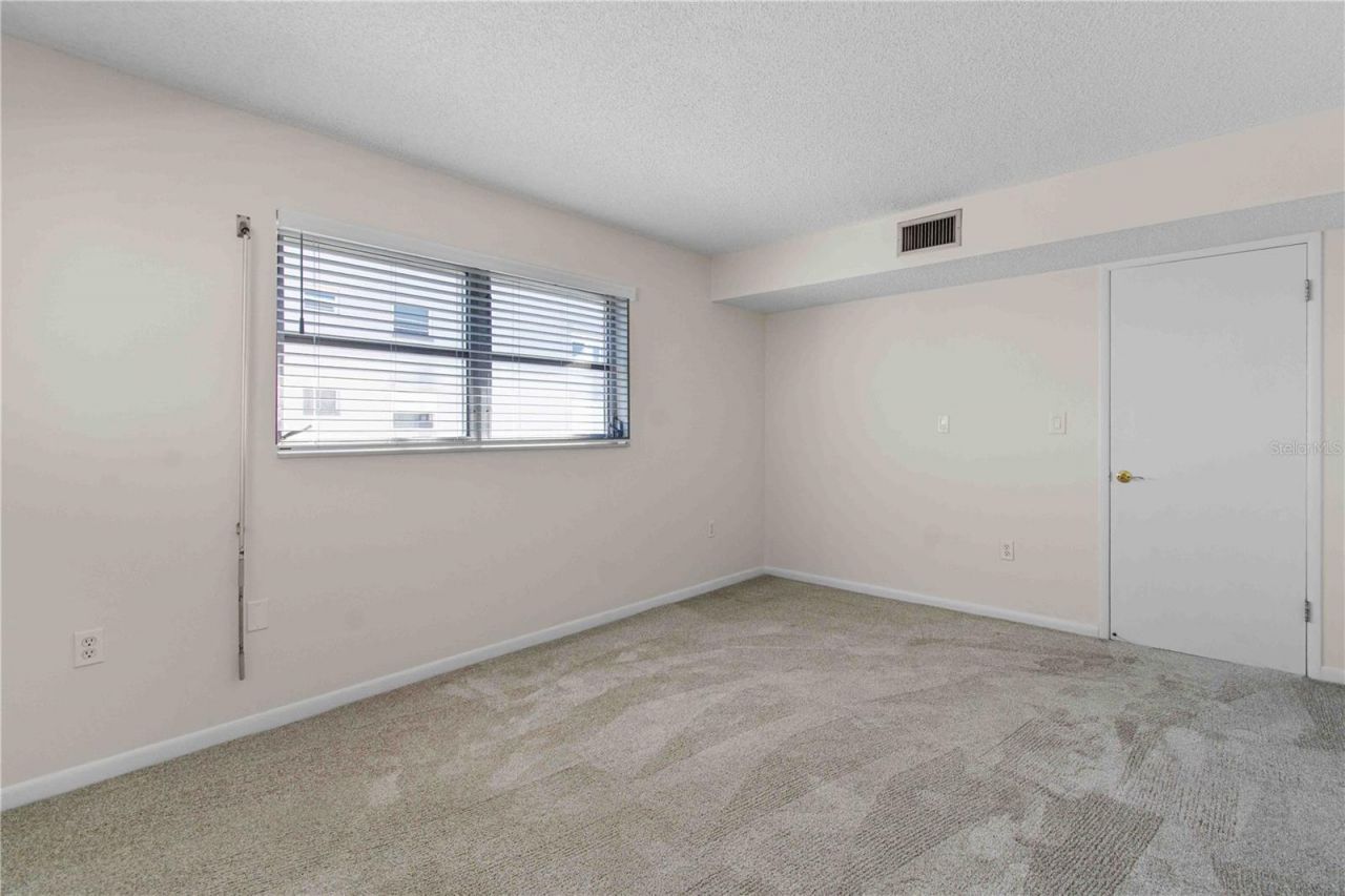 5980 Shore Boulevard S, Unit 701, Gulfport, FL 33707 Photo