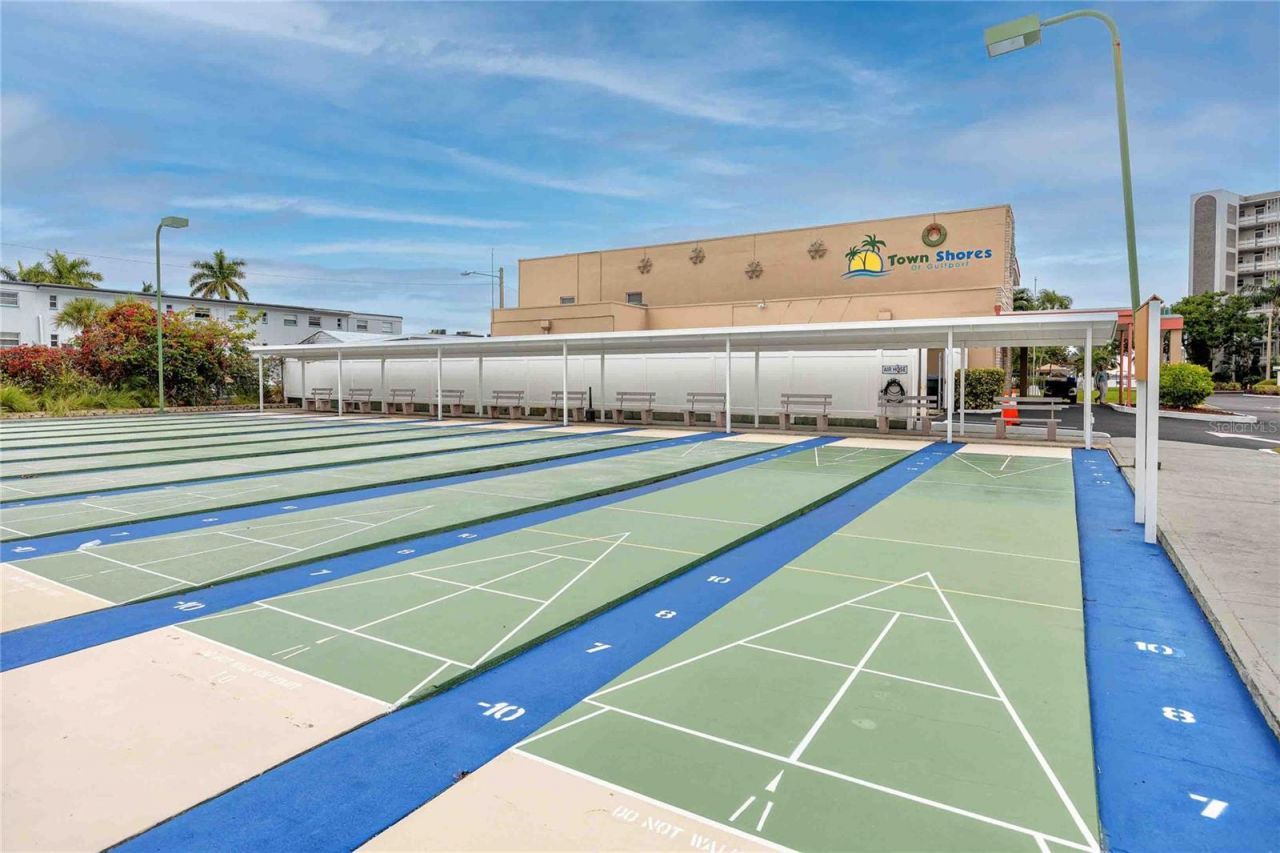 5980 Shore Boulevard S, Unit 701, Gulfport, FL 33707 Photo