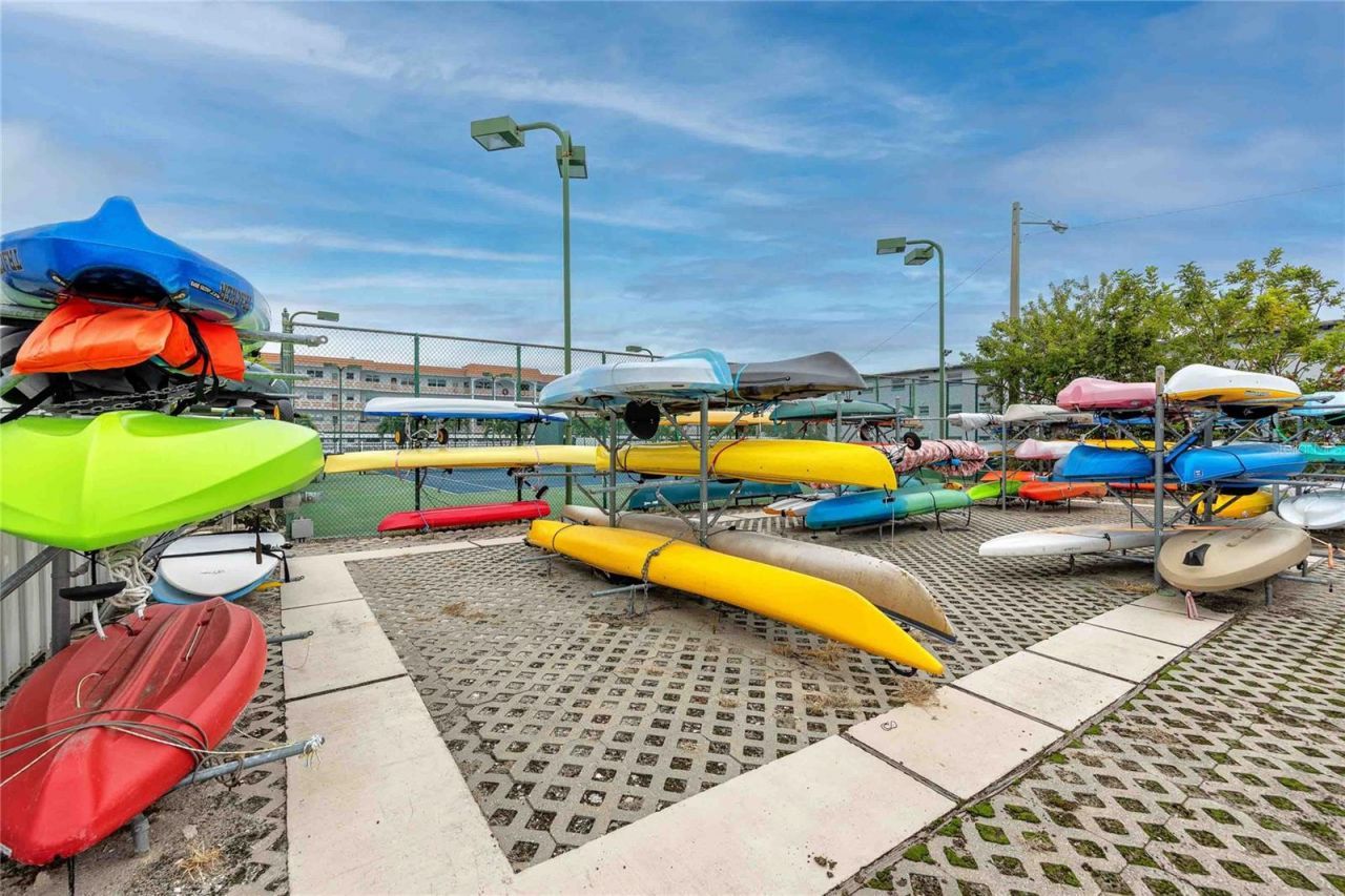 5980 Shore Boulevard S, Unit 701, Gulfport, FL 33707 Photo