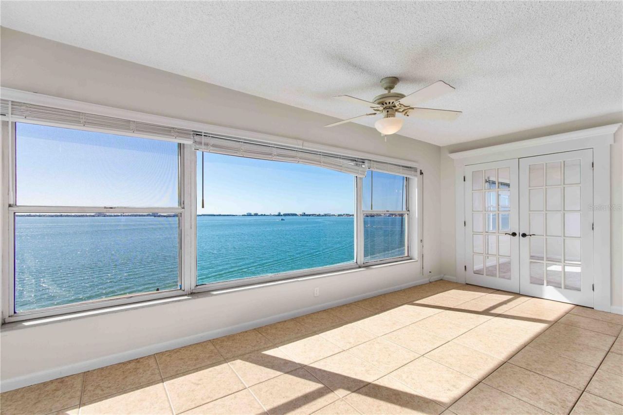 5980 Shore Boulevard S, Unit 701, Gulfport, FL 33707 Photo