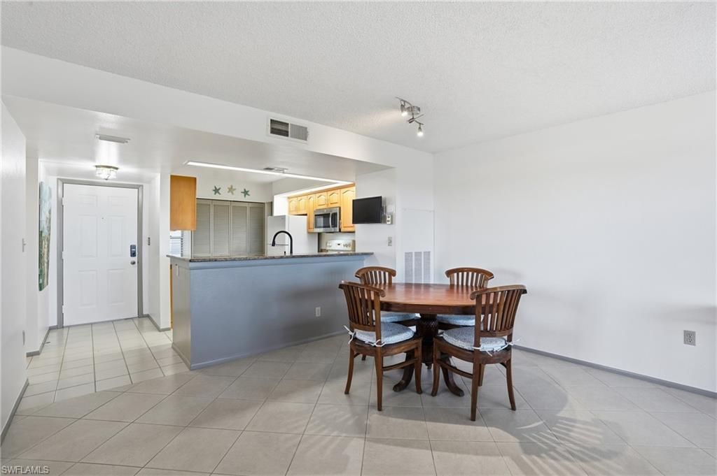 300 Stevens Landing Dr, Unit C306, Marco Island, FL 34145 Photo