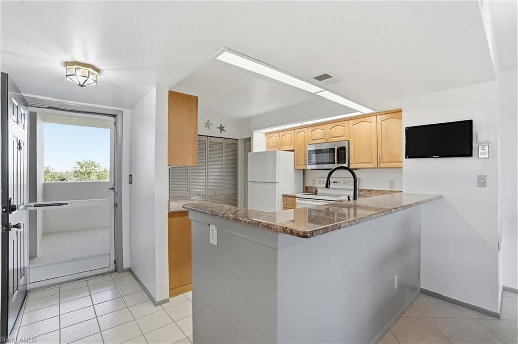 300 Stevens Landing Dr, Unit C306, Marco Island, FL 34145 Photo