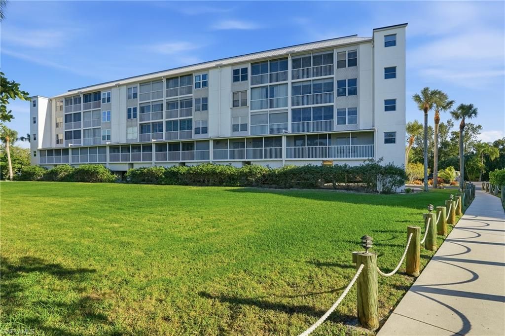 300 Stevens Landing Dr, Unit C306, Marco Island, FL 34145 Photo