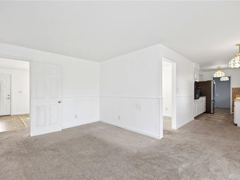 2185 Bending Willow Drive, Kettering, OH 45440 Photo 9