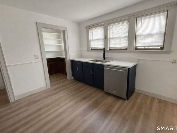 40 Rogers, Unit 1, Branford, CT 06405