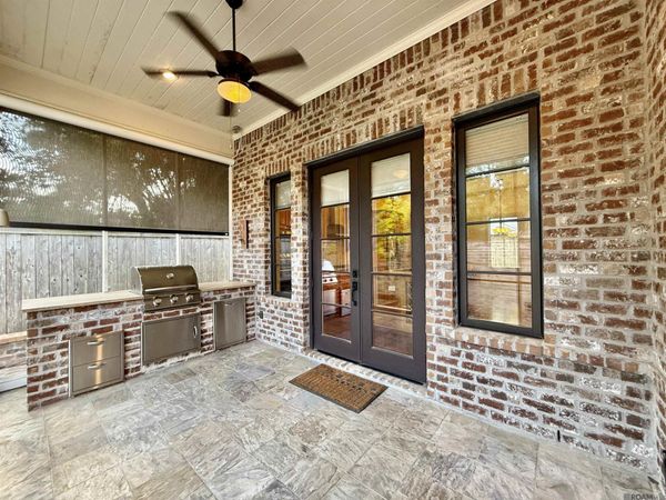 7037 Etage Ct, Baton Rouge, LA 70806