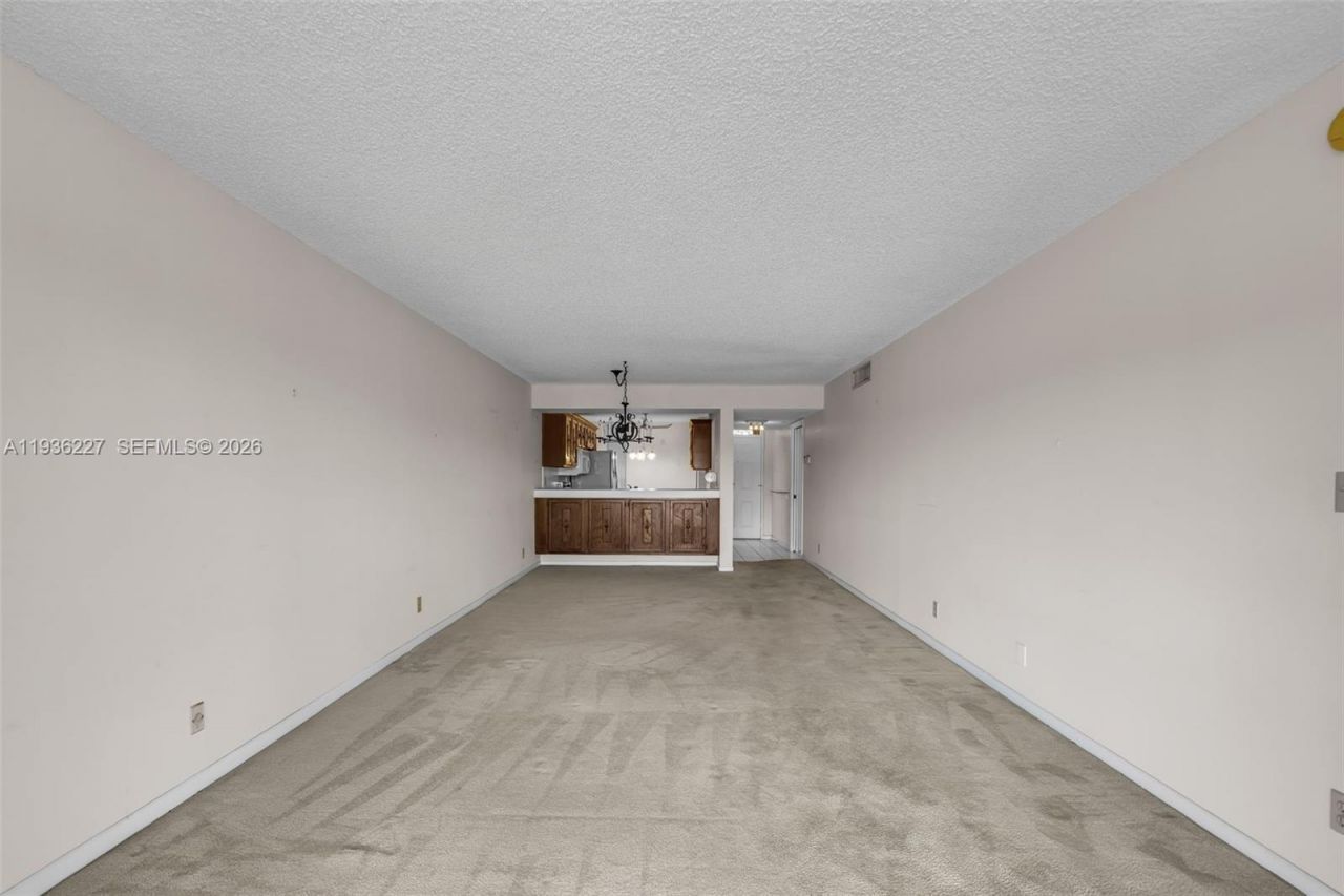 6321 Coral Lake Dr, Unit 209, Margate, FL 33063 Photo