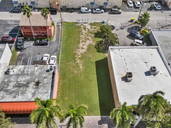 233 N Krome Ave, Homestead, FL 33030