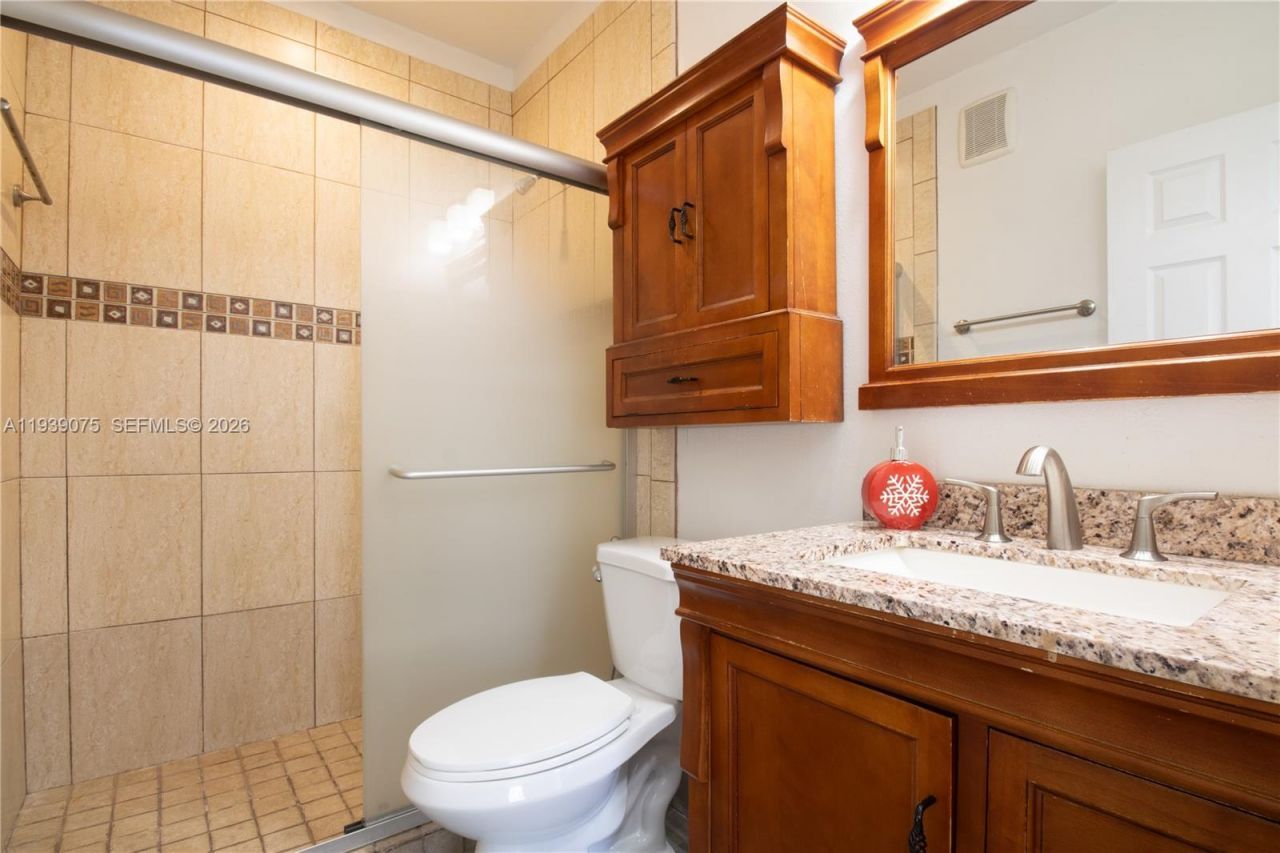 5580 NW 107th Ave, Unit 1214, Doral, FL 33178 Photo