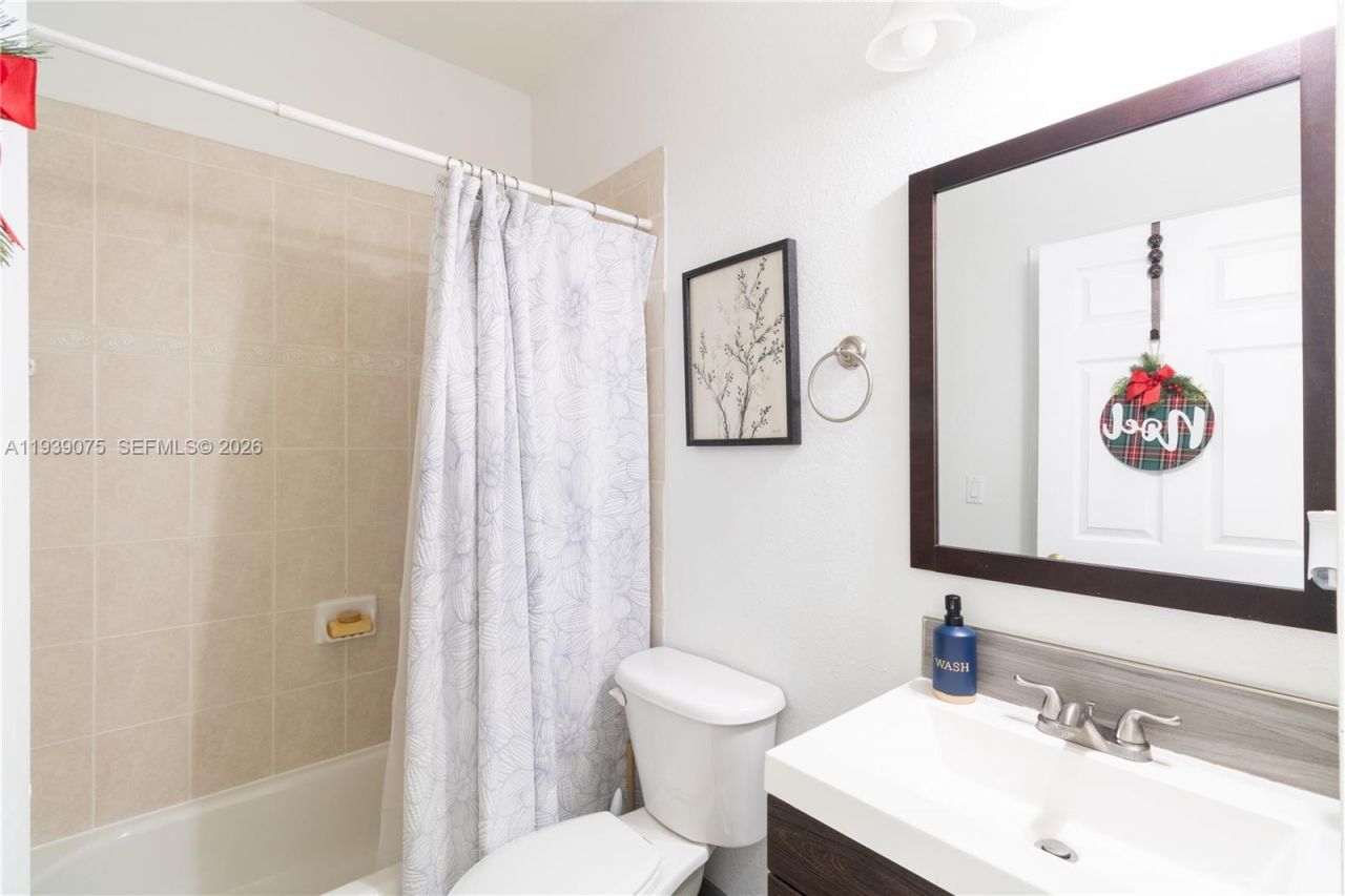 5580 NW 107th Ave, Unit 1214, Doral, FL 33178 Photo