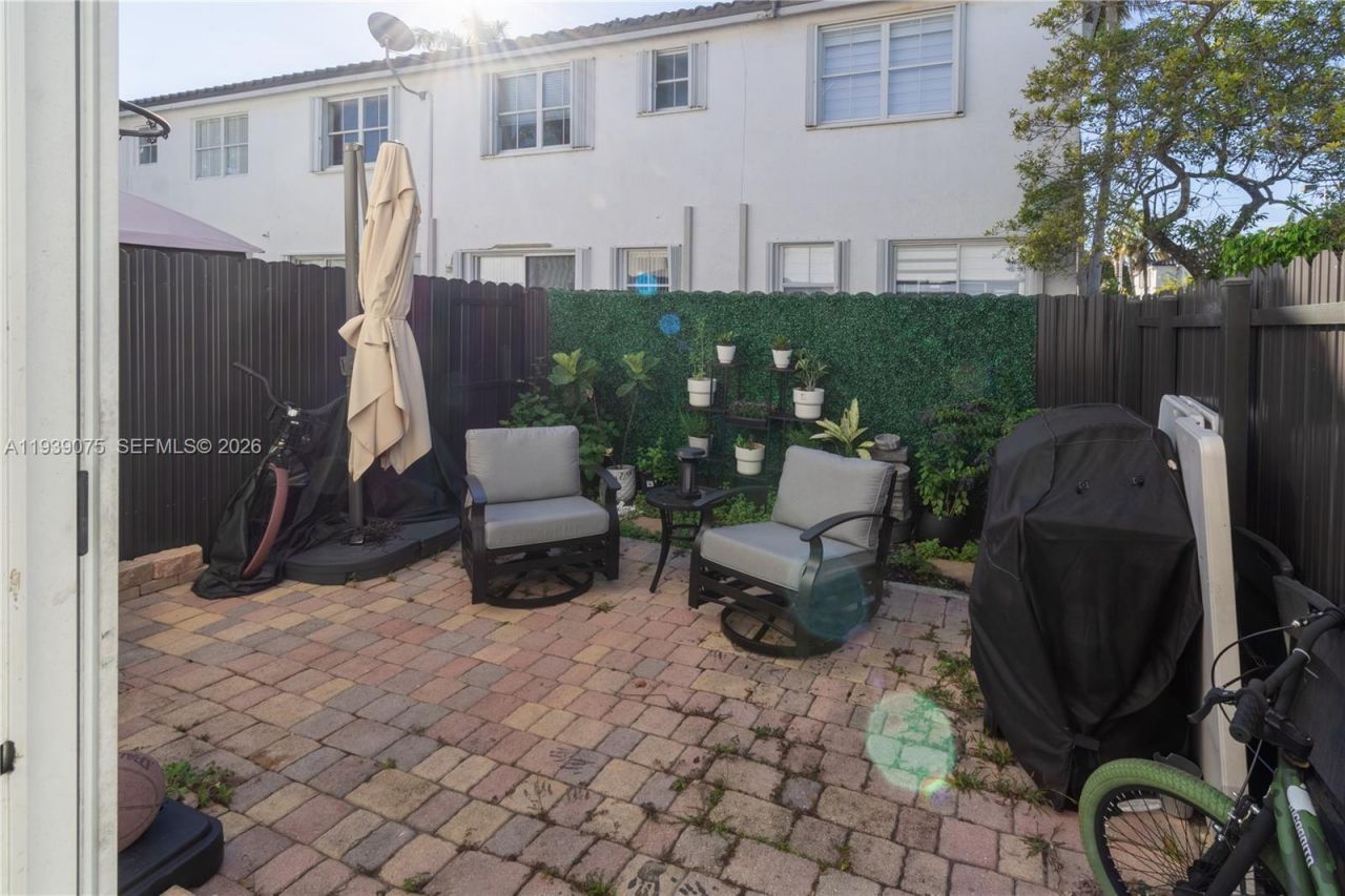 5580 NW 107th Ave, Unit 1214, Doral, FL 33178 Photo