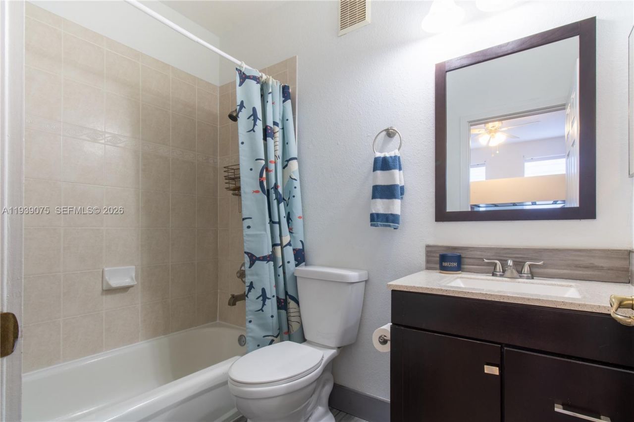 5580 NW 107th Ave, Unit 1214, Doral, FL 33178 Photo