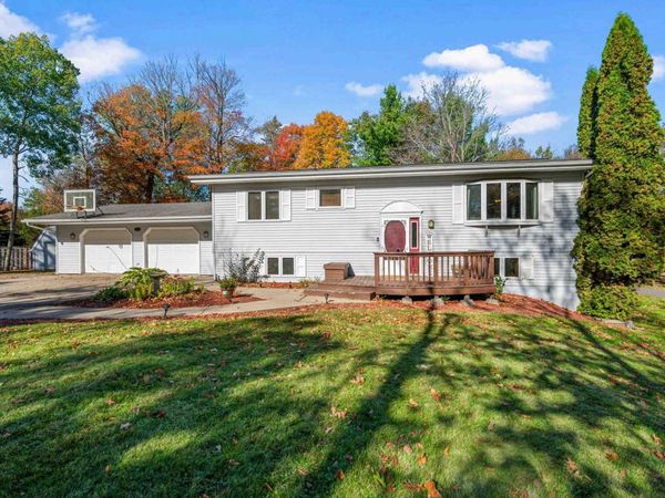 2707 Old Golf Course Road, Grand Rapids, MN 55744