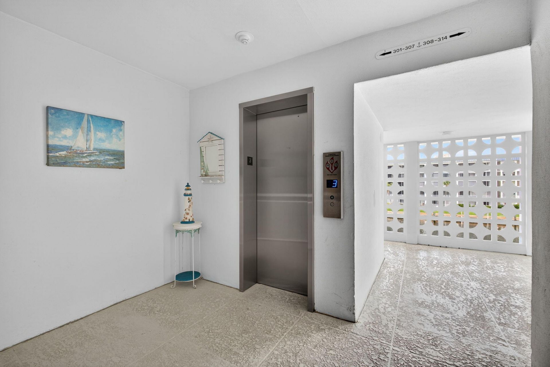 111 Shore Court, Unit 301, North Palm Beach, FL 33408 Photo