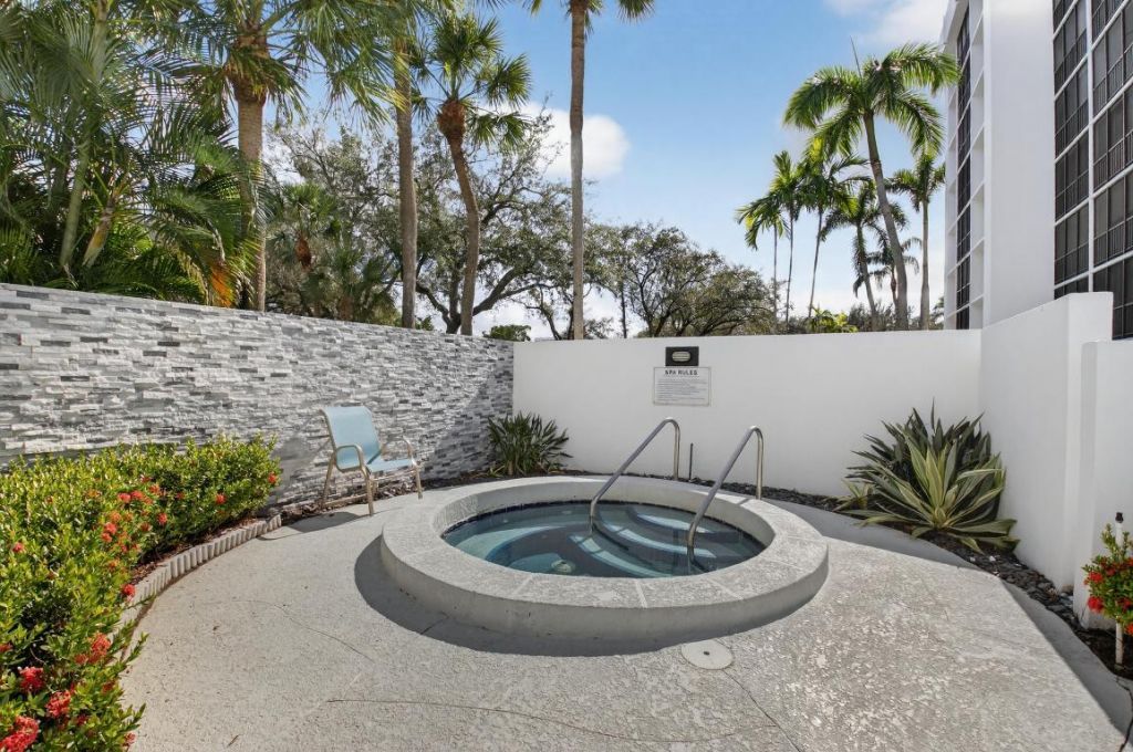 7835 Lakeside Boulevard, Unit 925, Boca Raton, FL 33434 Photo