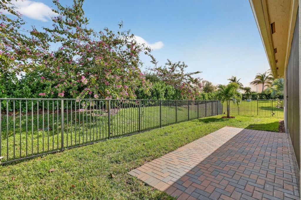 12637 SW Alongshore Drive, Port Saint Lucie, FL 34953 Photo