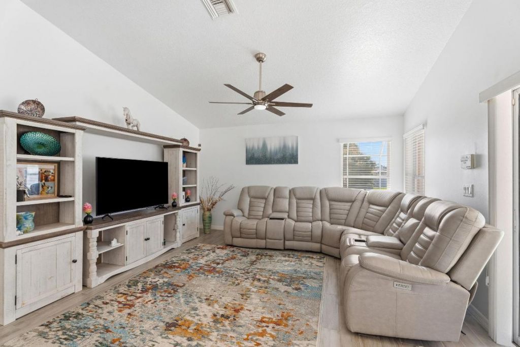 6024 NW Favian Avenue, Port Saint Lucie, FL 34986 Photo