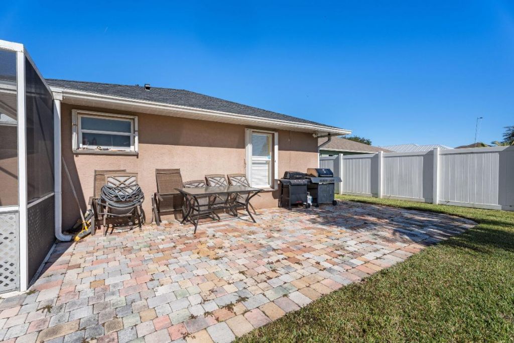 6024 NW Favian Avenue, Port Saint Lucie, FL 34986 Photo