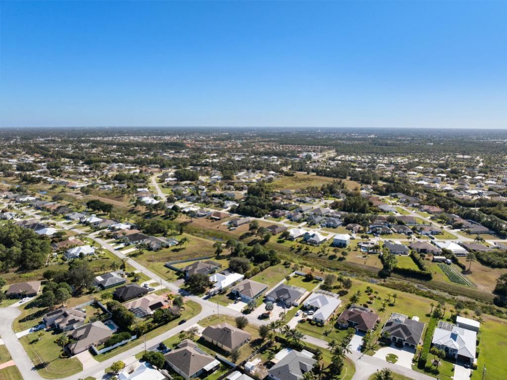 6024 NW Favian Avenue, Port Saint Lucie, FL 34986 Photo