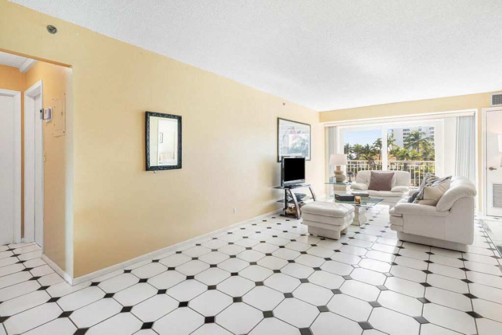 3301 S Ocean Boulevard, Unit 201, Highland Beach, FL 33487 Photo