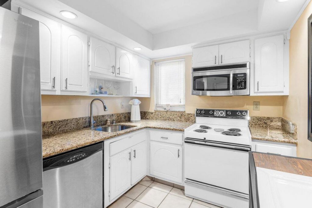 3301 S Ocean Boulevard, Unit 201, Highland Beach, FL 33487 Photo