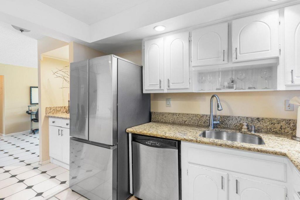 3301 S Ocean Boulevard, Unit 201, Highland Beach, FL 33487 Photo