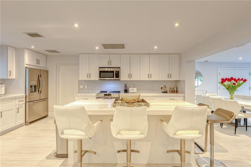 1800 SE Admirals Way, Fort Lauderdale, FL 33316 Photo