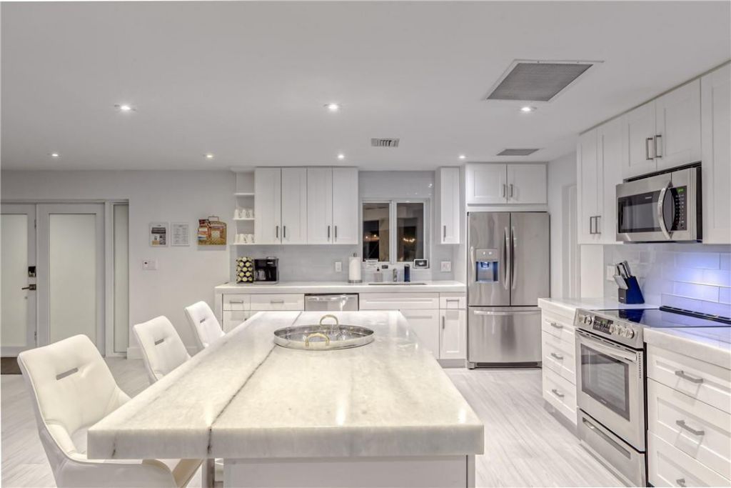 1800 SE Admirals Way, Fort Lauderdale, FL 33316 Photo