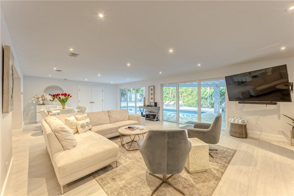 1800 SE Admirals Way, Fort Lauderdale, FL 33316 Photo