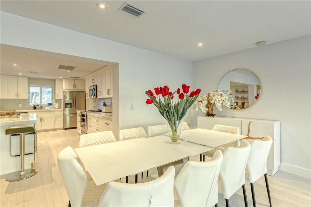 1800 SE Admirals Way, Fort Lauderdale, FL 33316 Photo